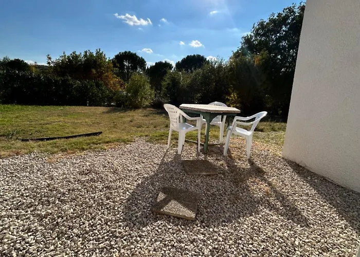 בית נופש Belle Vue Laroque (Herault)